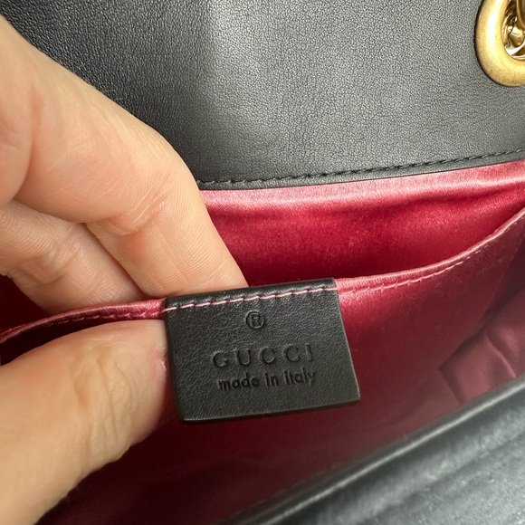 GUCCI GG Marmont velvet small bag Black - Picture 10 of 17